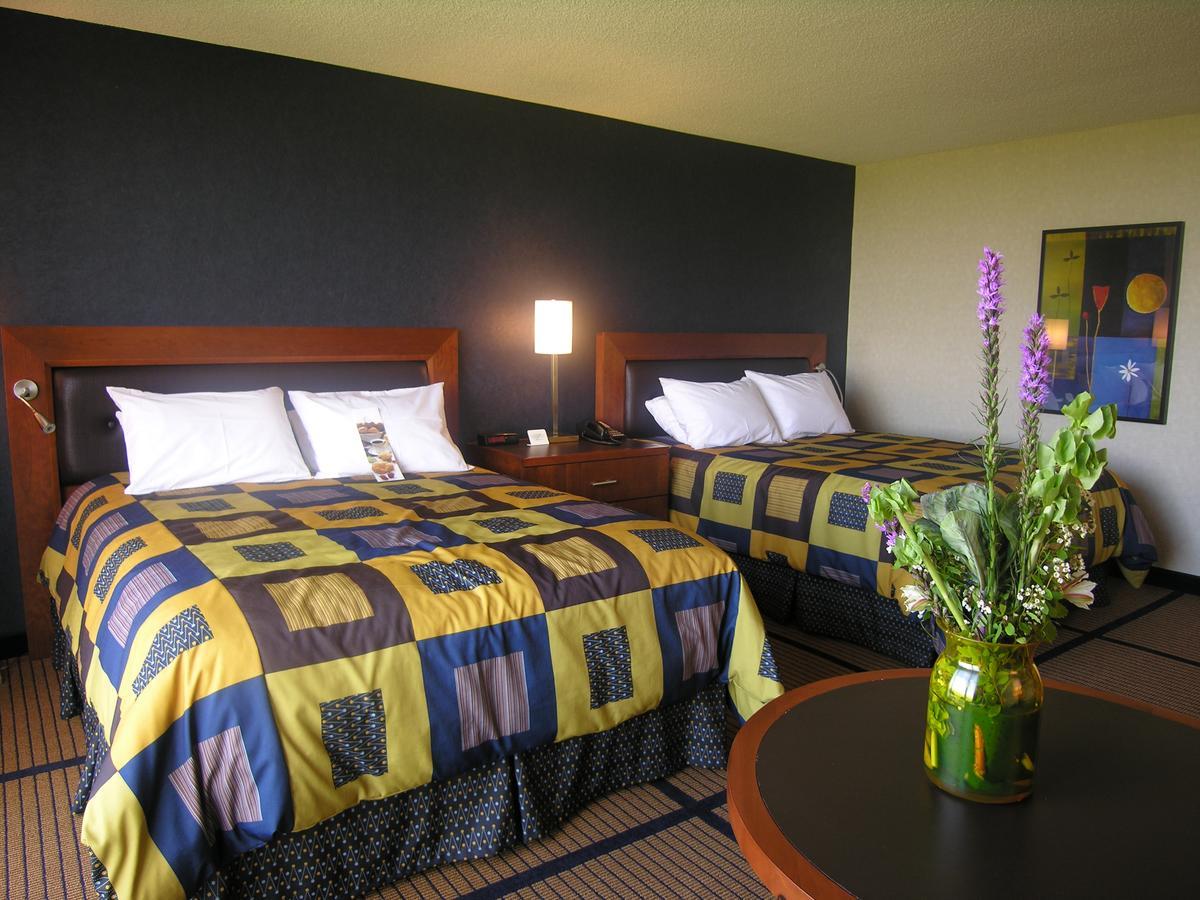 Pheasant Run Resort Сейнт Чарлз Екстериор снимка